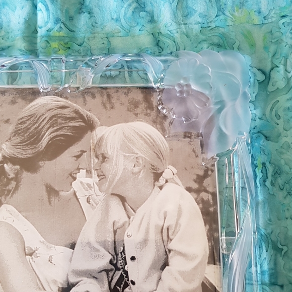 Fith Avenue crystal picture frame - Picture 4 of 7